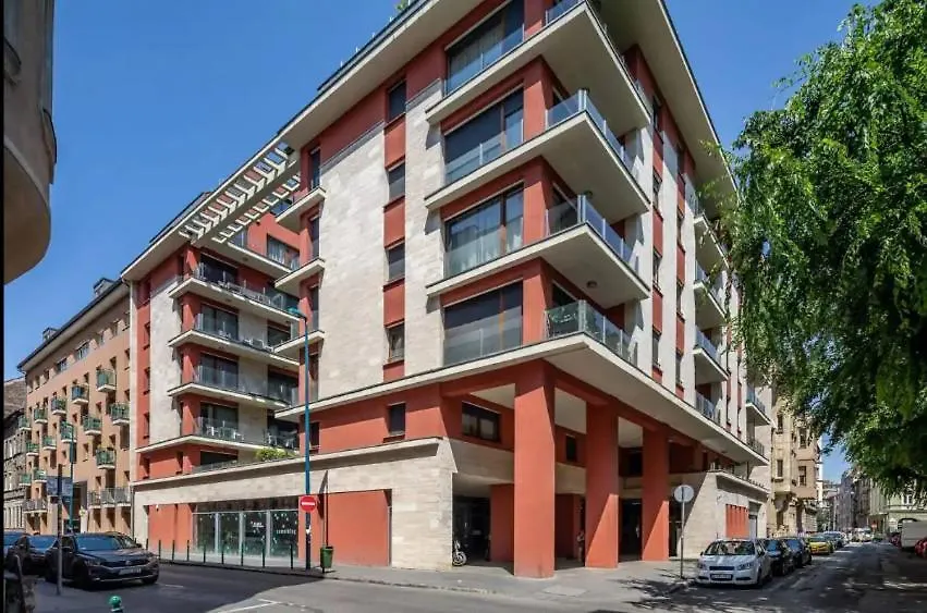 2Br & 2Balcony Apartment By Nw ブダペスト